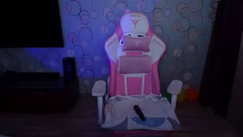   Yasmina   online show from April 1, 5:41 am