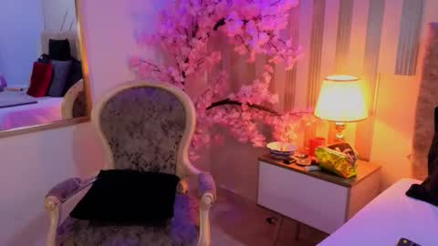 ashley online show from March 28, 2:40 pm