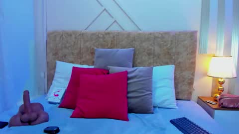 ashley online show from October 15, 3:02 pm