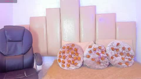 ashley online show from July 4, 4:05 am