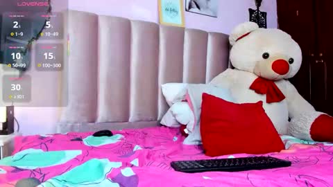 Ashley  online show from October 26, 9:14 pm