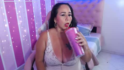  Ashley online show from November 20, 3:49 am