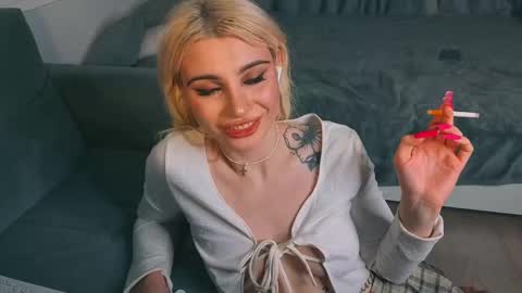 Ashley online show from May 8, 1:33 am