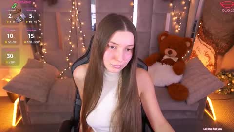 ashleybaee online show from March 26, 1:49 pm