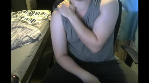 Ash online show from April 17, 6:54 pm