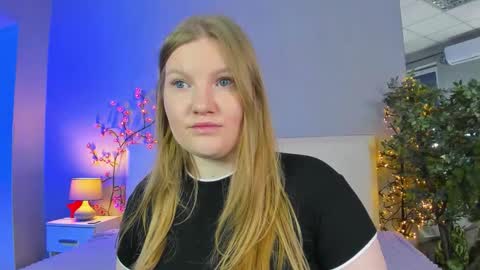 AshleyJonse online show from May 17, 5:16 am