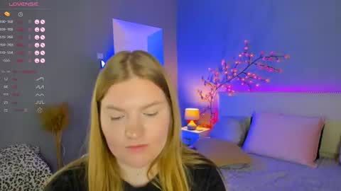 AshleyJonse online show from June 13, 6:02 am