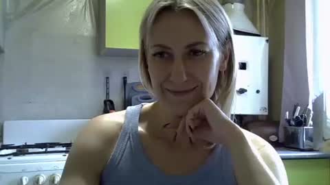 Snapshot of ashleyxhoney chatting on September 25, 6:53 am AshleyXHoney online show from September 25, 6:53 am