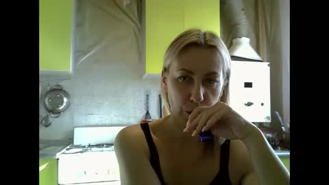 Snapshot of ashleyxhoney chatting on September 11, 6:14 am AshleyXHoney online show from September 11, 6:14 am