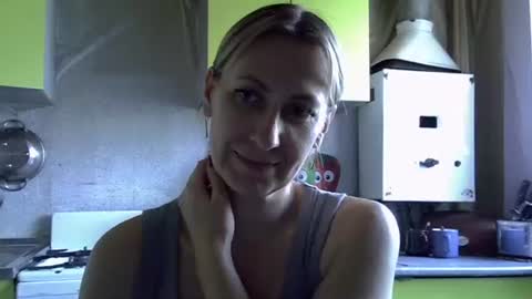 Snapshot of ashleyxhoney chatting on September 22, 10:41 am AshleyXHoney online show from September 22, 10:41 am