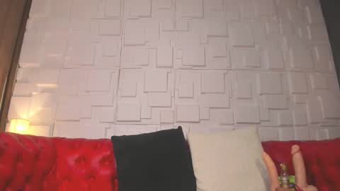 ashlybenison online show from October 6, 4:41 am