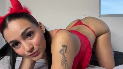 Snapshot of ashlyrouxx chatting on September 22, 10:58 pm Ashly Rouxx online show from September 22, 10:58 pm