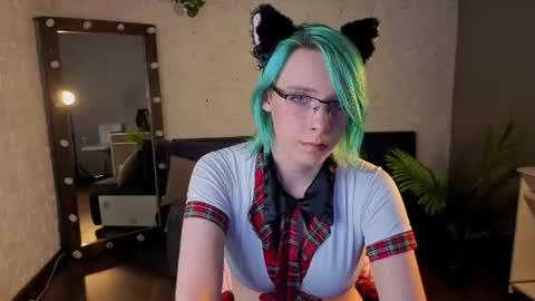 Ashly online show from June 13, 1:21 pm