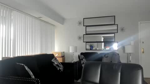 Asia online show from December 25, 1:51 pm