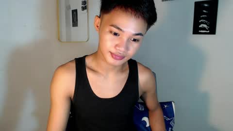 asian_lover05 online show from July 28, 6:20 pm
