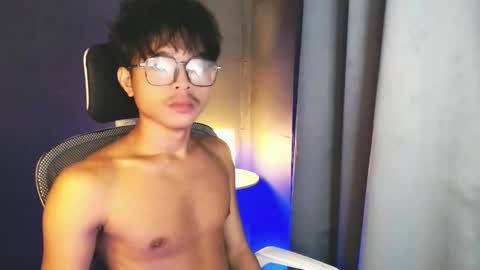 cCALL ME MJ online show from May 19, 11:50 am