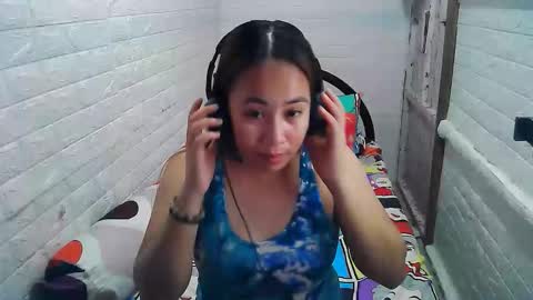 Trixie online show from November 28, 6:32 am