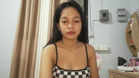 asian_trish online show from November 22, 10:29 pm
