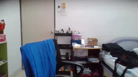 asianboychinese online show from December 25, 1:42 am