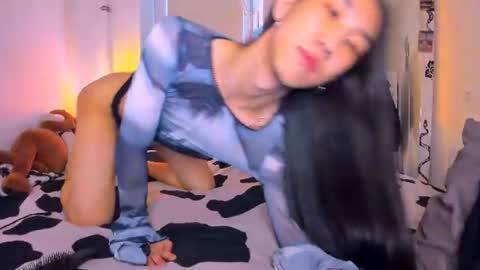 asiancvnt online show from June 14, 3:08 am