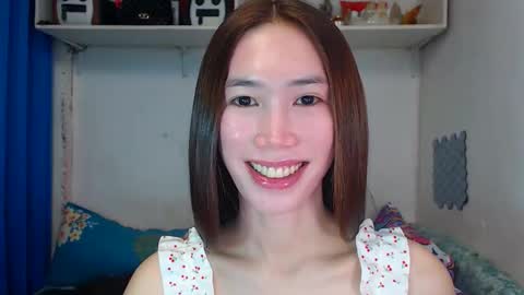 J A D E online show from March 25, 5:58 am