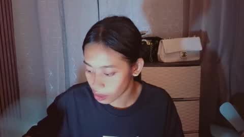 kisses online show from May 23, 9:22 pm