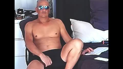 askil8802 online show from April 4, 6:31 am