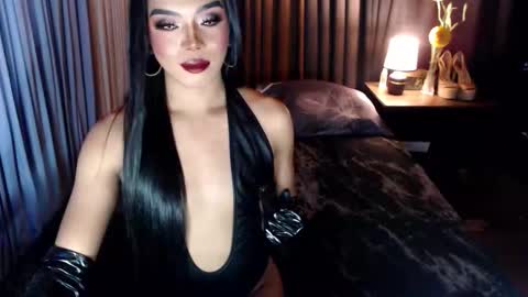 Margaux Miller online show from September 8, 3:44 pm