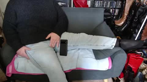 Aspen Vale online show from April 26, 6:05 pm