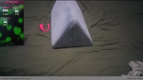ASPEROUS 0NE COCK online show from July 17, 4:36 am