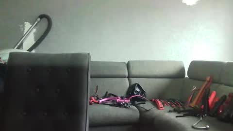 sissyslut online show from December 24, 12:55 pm