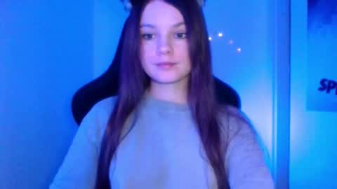 astradream_ online show from February 17, 10:53 pm