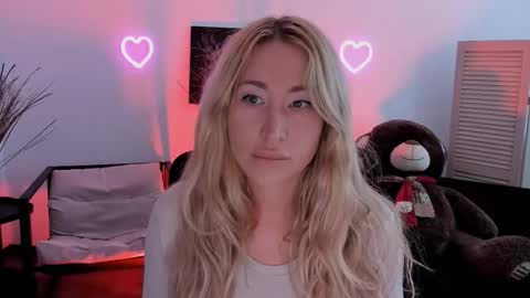 astramonroe online show from March 22, 9:57 am