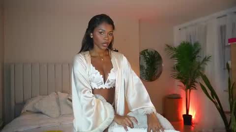 Astrea online show from July 4, 1:10 am