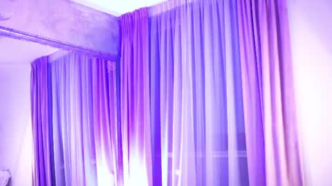 astridvexxx online show from July 20, 7:15 pm