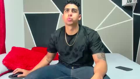 Astrom model independent online show from January 18, 10:28 pm