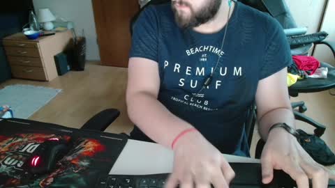 Snapshot of asullan chatting on January 17, 1:56 pm Leo online show from January 17, 1:56 pm