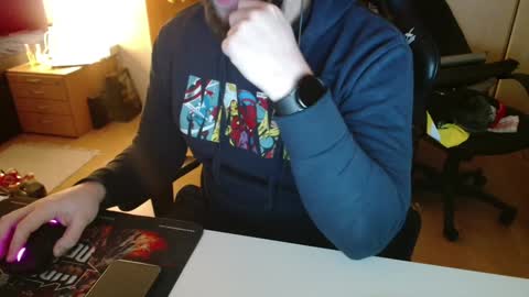 Snapshot of asullan chatting on January 20, 9:53 pm Leo online show from January 20, 9:53 pm