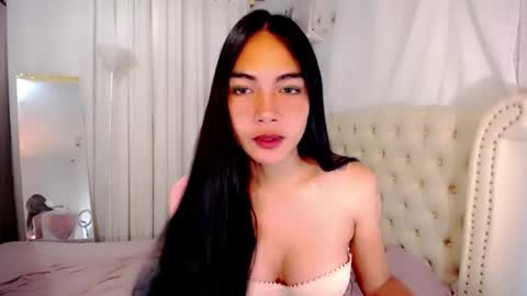 Snapshot of ate_sam chatting on October 16, 5:45 pm Sam online show from October 16, 5:45 pm