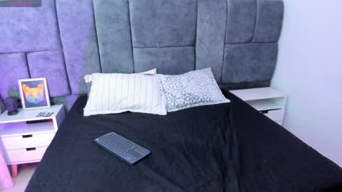 atenea velle online show from April 22, 3:24 am