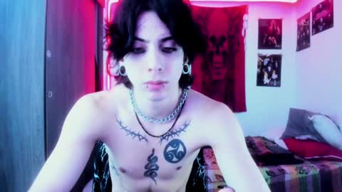 athenauwu online show from December 24, 7:06 am