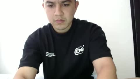 Robin online show from September 22, 3:49 pm