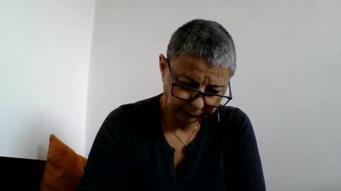 Snapshot of atikaarea chatting on January 17, 10:22 am atikaarea online show from January 17, 10:22 am