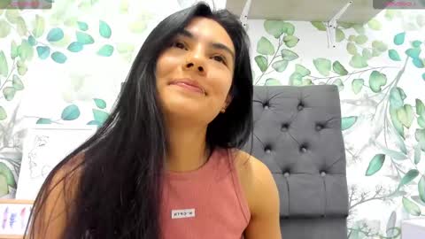 Snapshot of atilana_diaz chatting on February 19, 8:20 pm Atilana Diaz online show from February 19, 8:20 pm