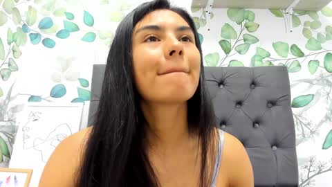 Snapshot of atilana_diaz chatting on March 5, 8:21 pm Atilana Diaz online show from March 5, 8:21 pm