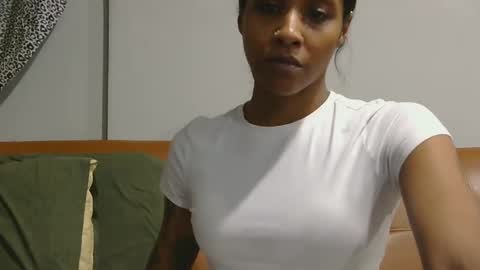 AtirahCali online show from September 25, 8:27 pm