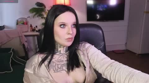 online every day between 10am-23pm online show from May 30, 9:30 am