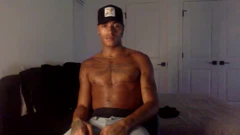 augiexrated online show from April 10, 3:12 am