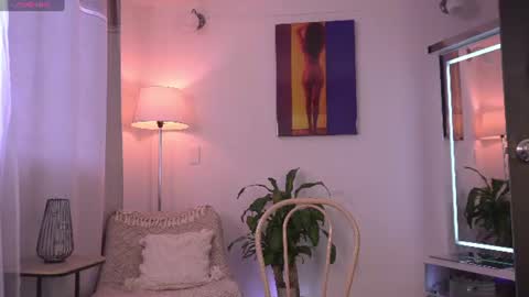        . online show from July 26, 9:23 pm