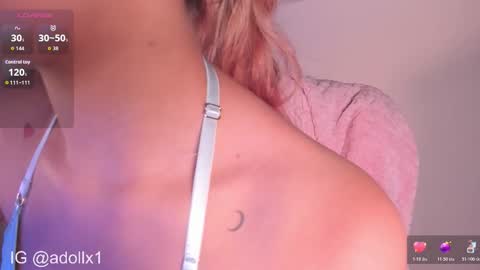 A U R O R A   online show from December 4, 12:43 am